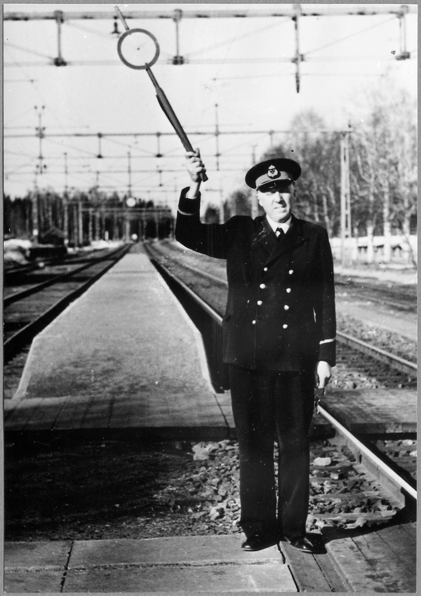 Stationsmästare E H Strömqvist.