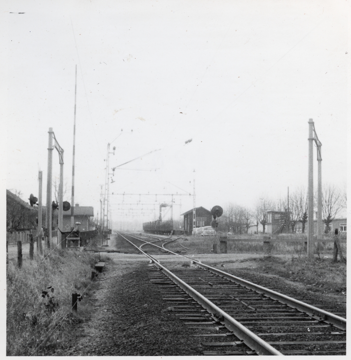 Järnvägsövergång vid Asmundtorp Västra på linjen mellan Landskrona och Billeberga.