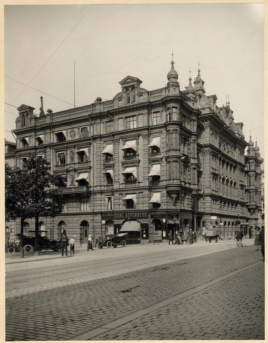 Stockholm. Vasagatan 1-3, kvarteret Svanen 1912.