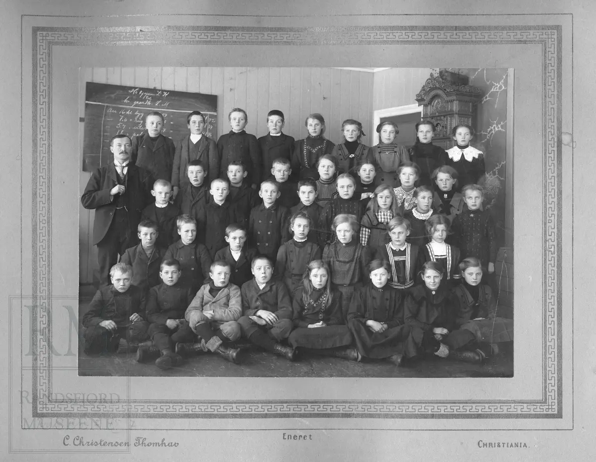 Skolebilde fra Fredheim skole, ca 1915.