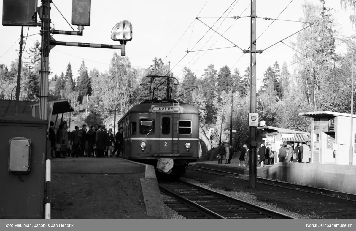 Oslo Sporveiers prototype nr. 2 for T-banen, levert fra Strømmens Verksted og NEBB i 1959 på Jar stasjon.