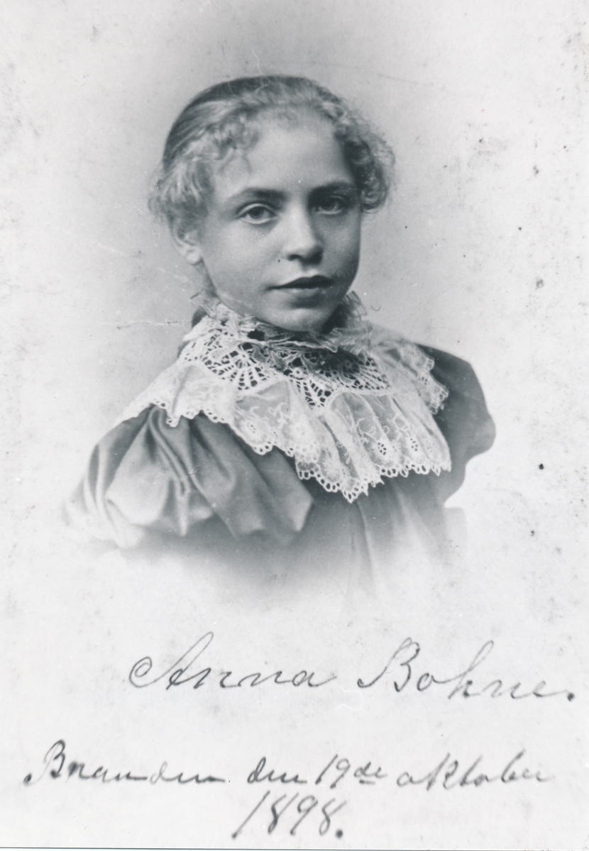 Portrett av Anna Bohne. Kristiania 19.oktober 1898