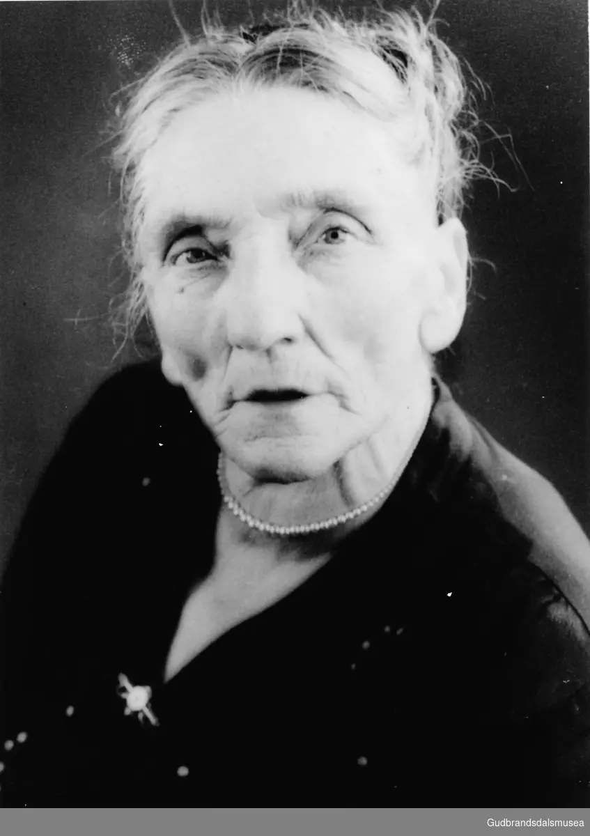 Marie Grotli (f. Stensgård 1878), gift med Ola Grotli i Amerika