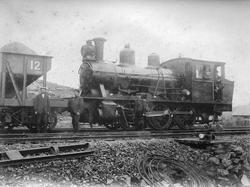 Sydvarangers lokomotiv med malmvogn, 05.07.1910.