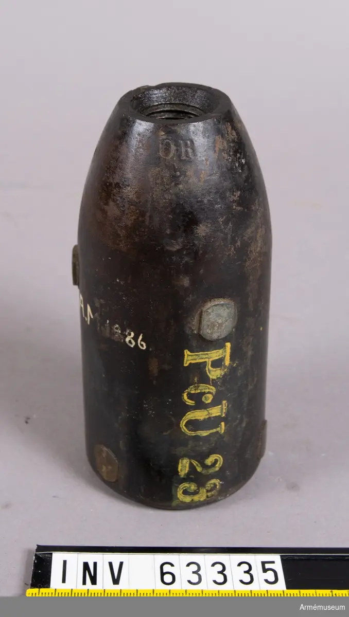 Grupp F II.
7 cm granat, justerad till vikt m/1868 med lätt nedslagsrör m/1864.