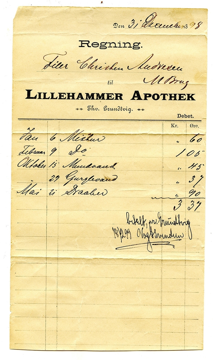 Kvittering fra Lillehammers apothek, signert av apoteker Grundtvig.
