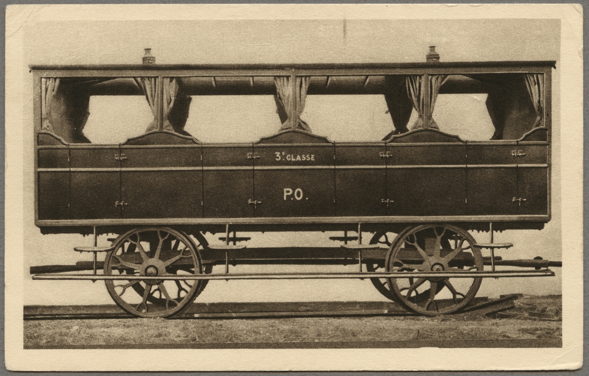 Compagnie du chemin de fer de Paris à Orléans, PO klass tre vagn.