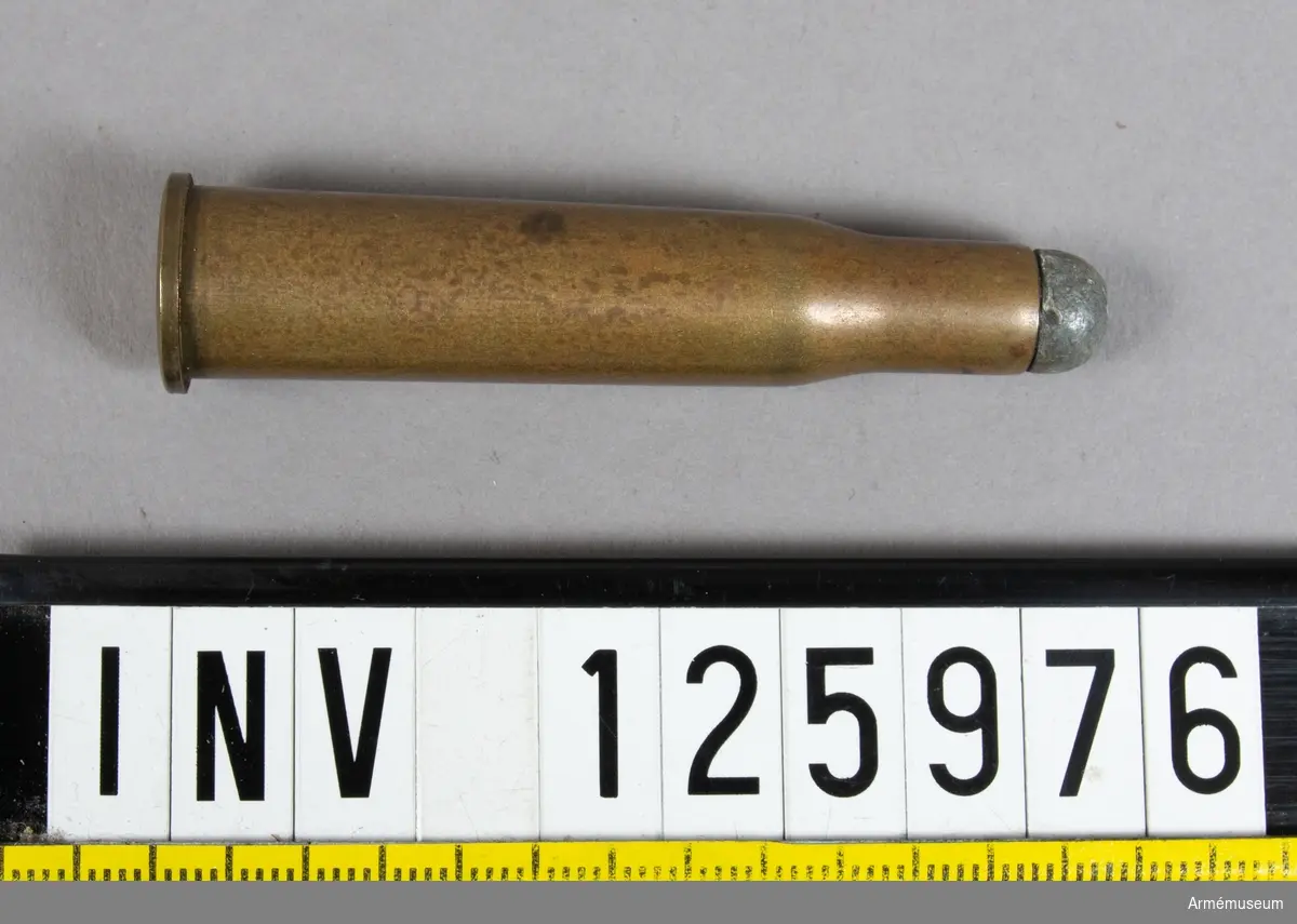 8 mm kammarpatron till gevär m/1889.