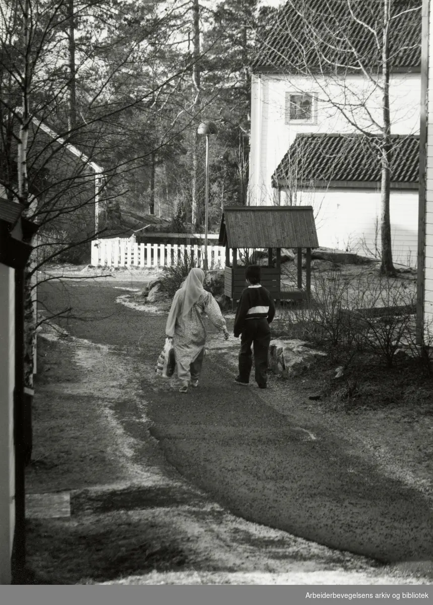 Holmlia. Grensen borettslag. Februar 1993