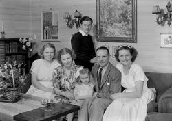 Fredrik Dessen med familie