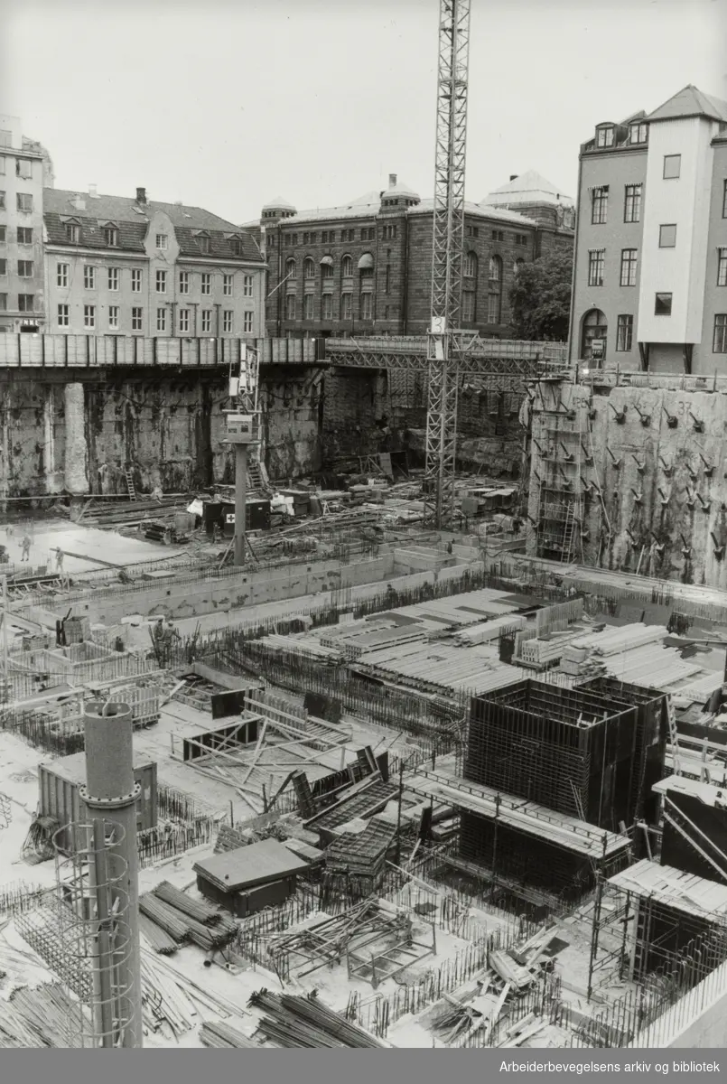 Norges Bank under bygging. Oktober 1982
