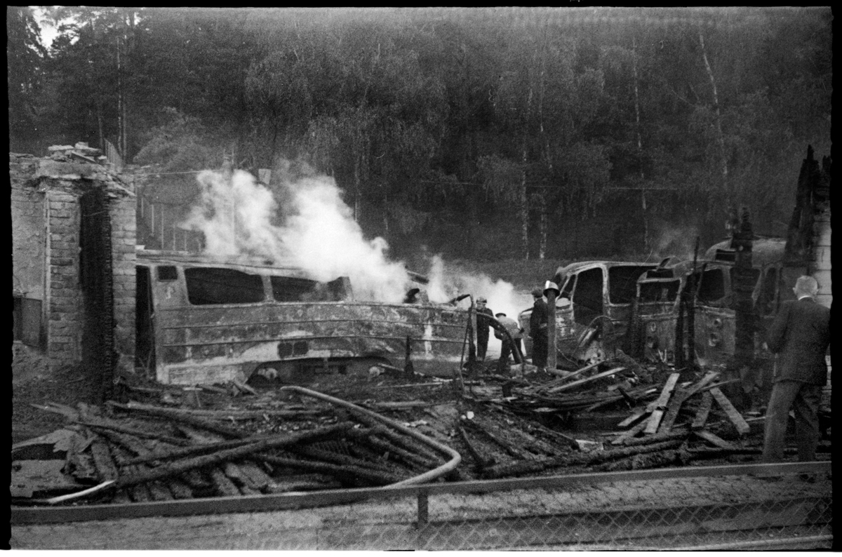 Branden i vagnhallen på Aga industriområde i Lidingö, 1949-09-19.