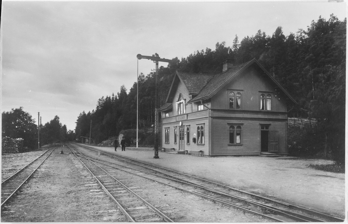 Järnvägsstationen i Brötjemark.