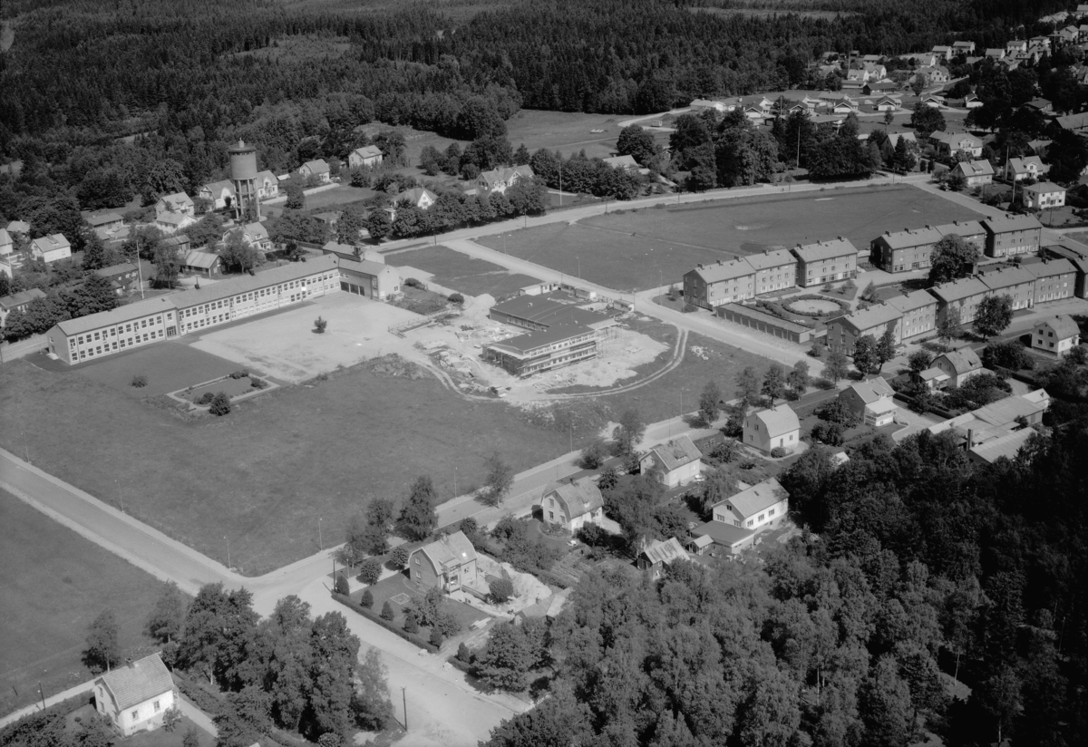 Flygfoto över Gislaved i Jönköpings län. 1242/1964