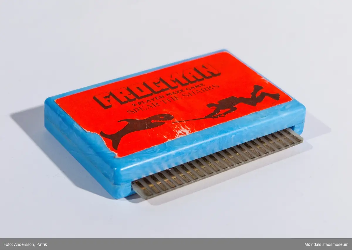 Spelkassett (Cartridges) till Commodore VIC-20 med dataspel. Spelen går även att använda till Commodore 64.

Frogman är ett labyrintspel för två spelare.

VIC-20 var Commodores första riktiga hemdator. VIC-20 började säljas i Sverige 1981.