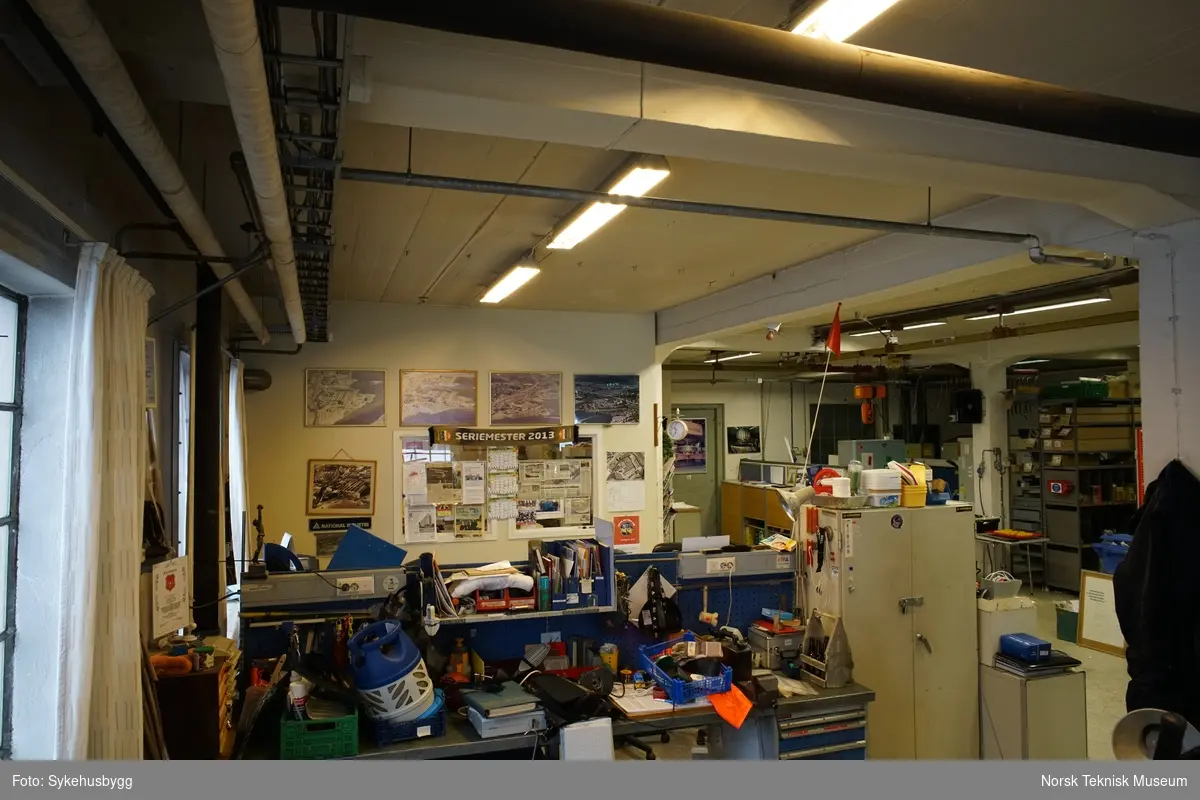 Brakerøya industri, dokumentasjon 2019, Bilde 026 : Bygg 46-49 (Fyrhuset) kontorlokalet sett mot nord