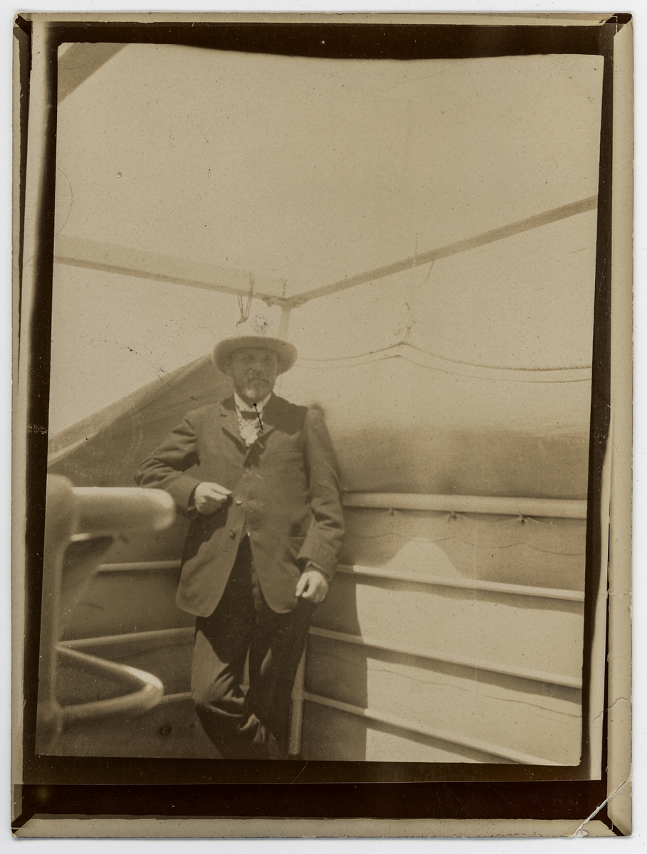 Känd som ledare för den Första svenska Antarktisexpeditionen 1901 med skeppet "Antarctic".