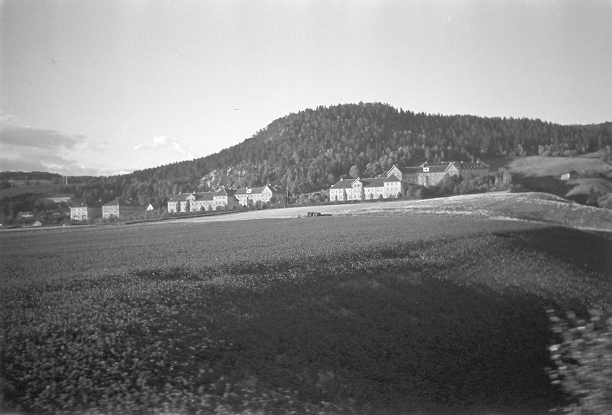 Lier asyl (senere Lier sykehus) fotografert 1940.