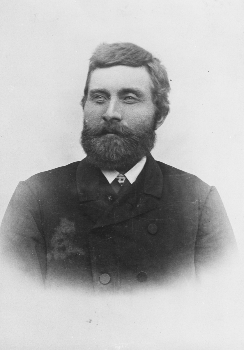 Portrett av mann - Ole Johan Haugsetvoll (5.2.1859-15.6.1936)