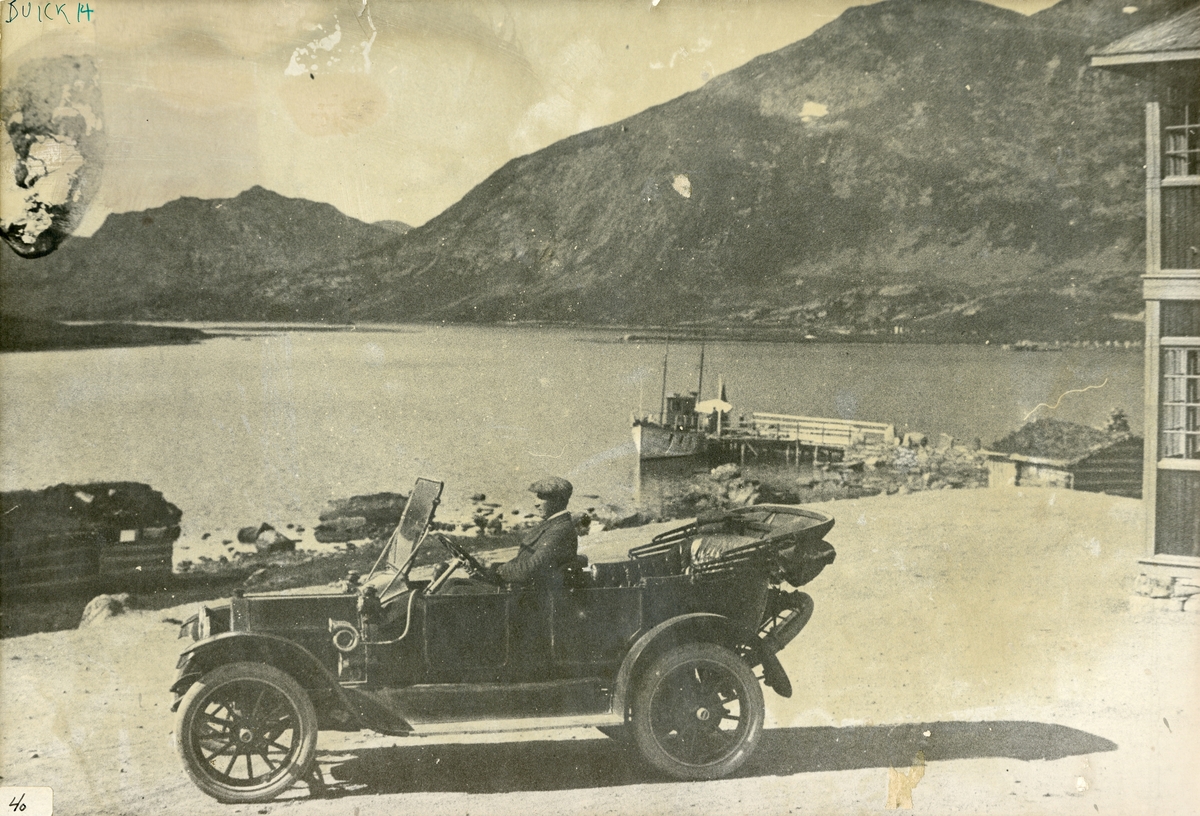 E-548, Buick ca. 1914 mod. ved Bygdin samme årstall.
Det er Knut Kr. Dæhli  som er sjåfør.