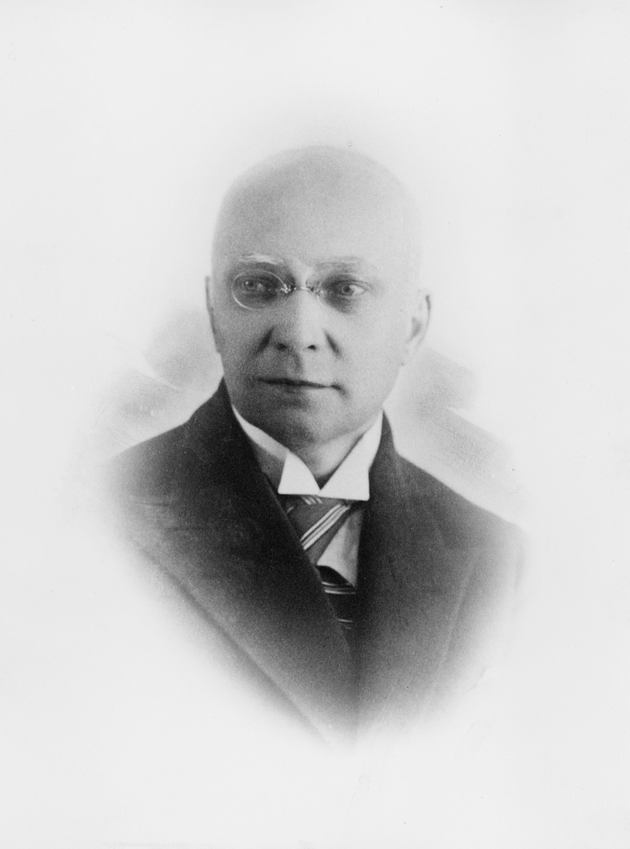 portrett, postmester, Gustav Ludvig Larsen