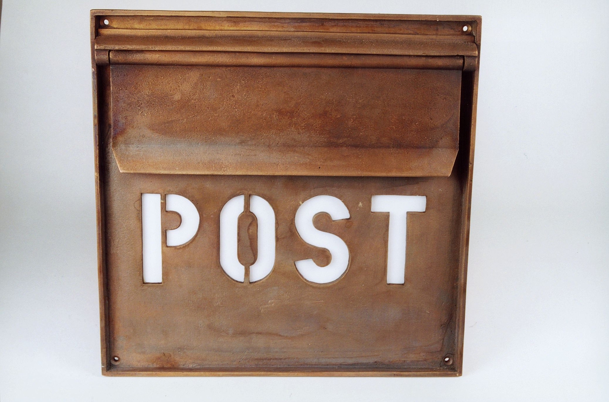 Postmuseet, gjenstander, postkasse, brevkasse, utendørs postinnkast i bronse, stor type, Post.