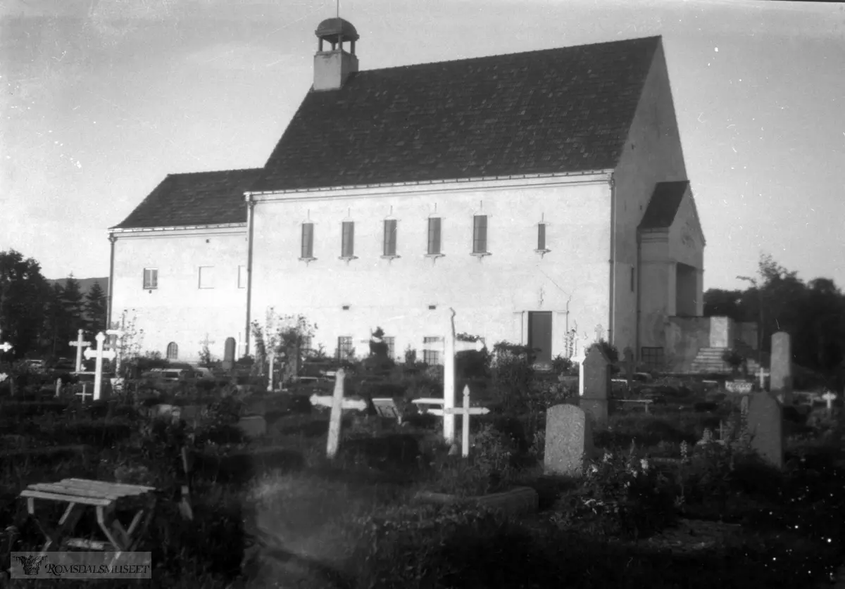 Kapellet på Nordre gravlund i Skien. Bygd i 1920. Arkitekt: Gunnar Norby