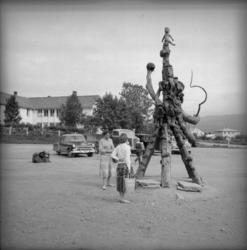 Oppdalstrollet ble bygd av Arnt Ørstad fra Oppdal i 1957. De