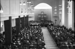 "1959 Harmonien, Kirkemusikkstemne, Mette søv på divanen 23.