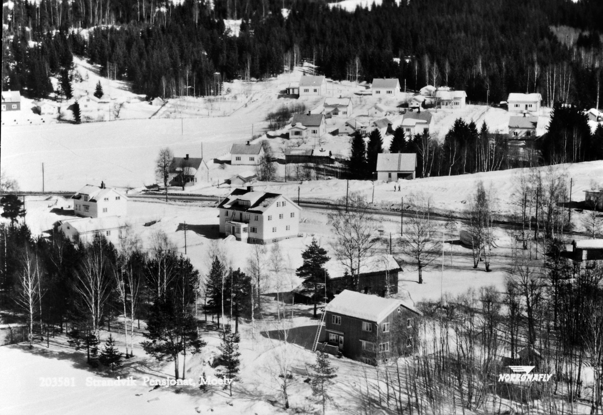 Flyfoto, Strandvik pensjonat, Korgerstuvika, Moelv, Ringsaker.