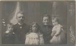 Gruppeportrett, familie