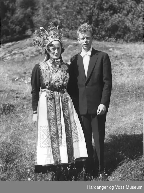 Brudepar, Agnes og Morten Østborg - Hardanger og Voss Museum ...