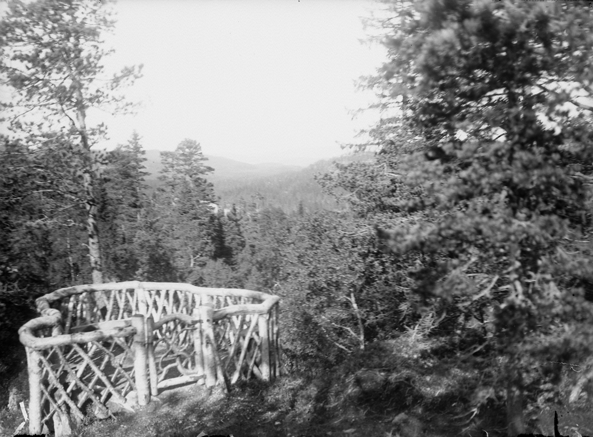 Utsikts- og rasteplass, Fjellheim i Meldal, 1898-1906
 