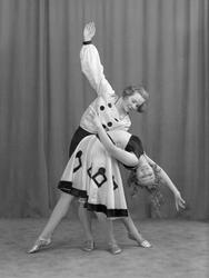 Ballettbilder fra Alma Christensens danseskole.