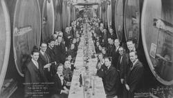 Hells ordfører Stenvig i Amerika for å tale radio