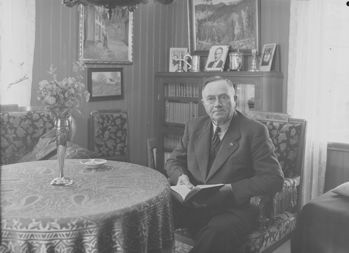 Statsminister Johan Nygaardsvold i sitt hjem
