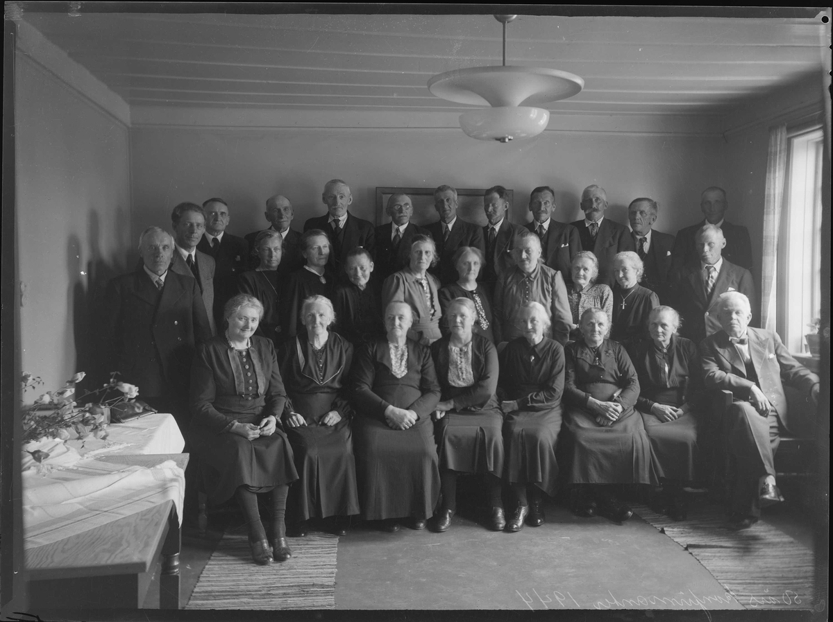 50-års konfirmanter fra Røros i 1944