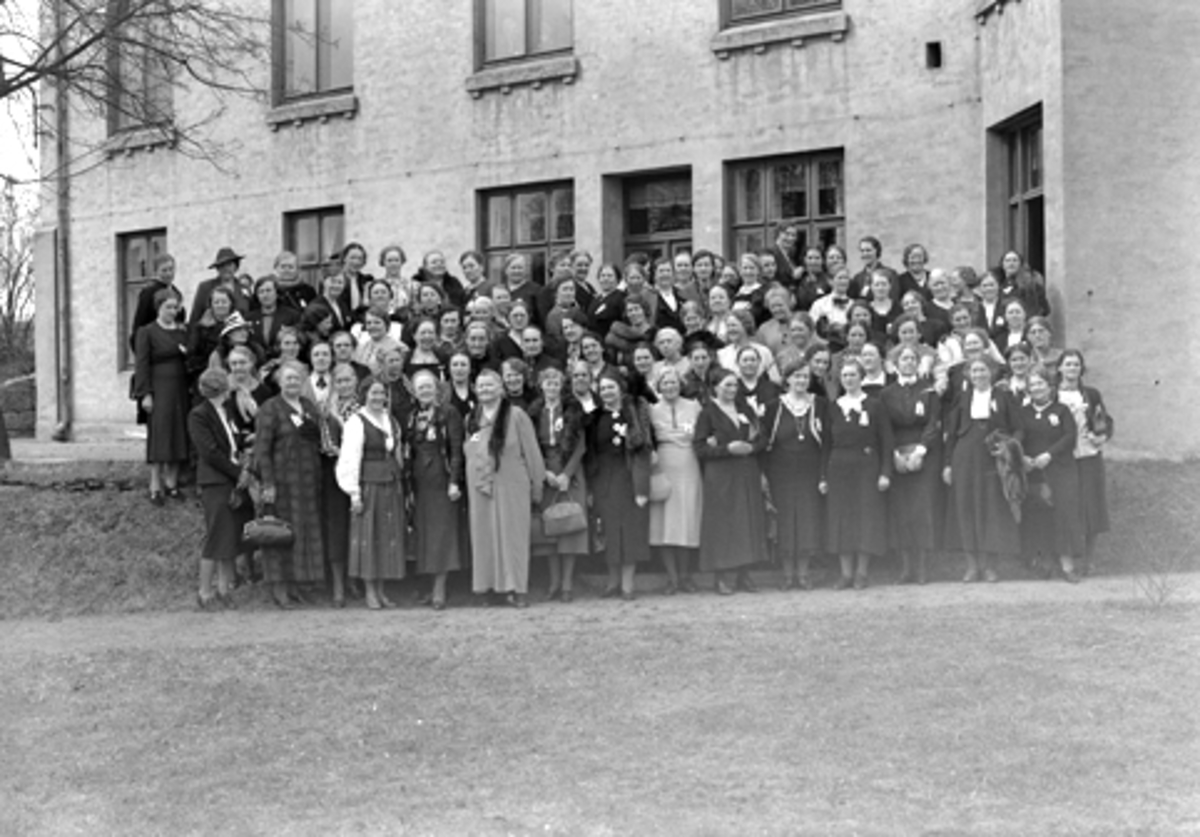 JORDMØDREFORBUNDET, ÅRSMØTE, HAMAR, GRUPPE UKJENTE MØTEDELTAGERE, 1939. 