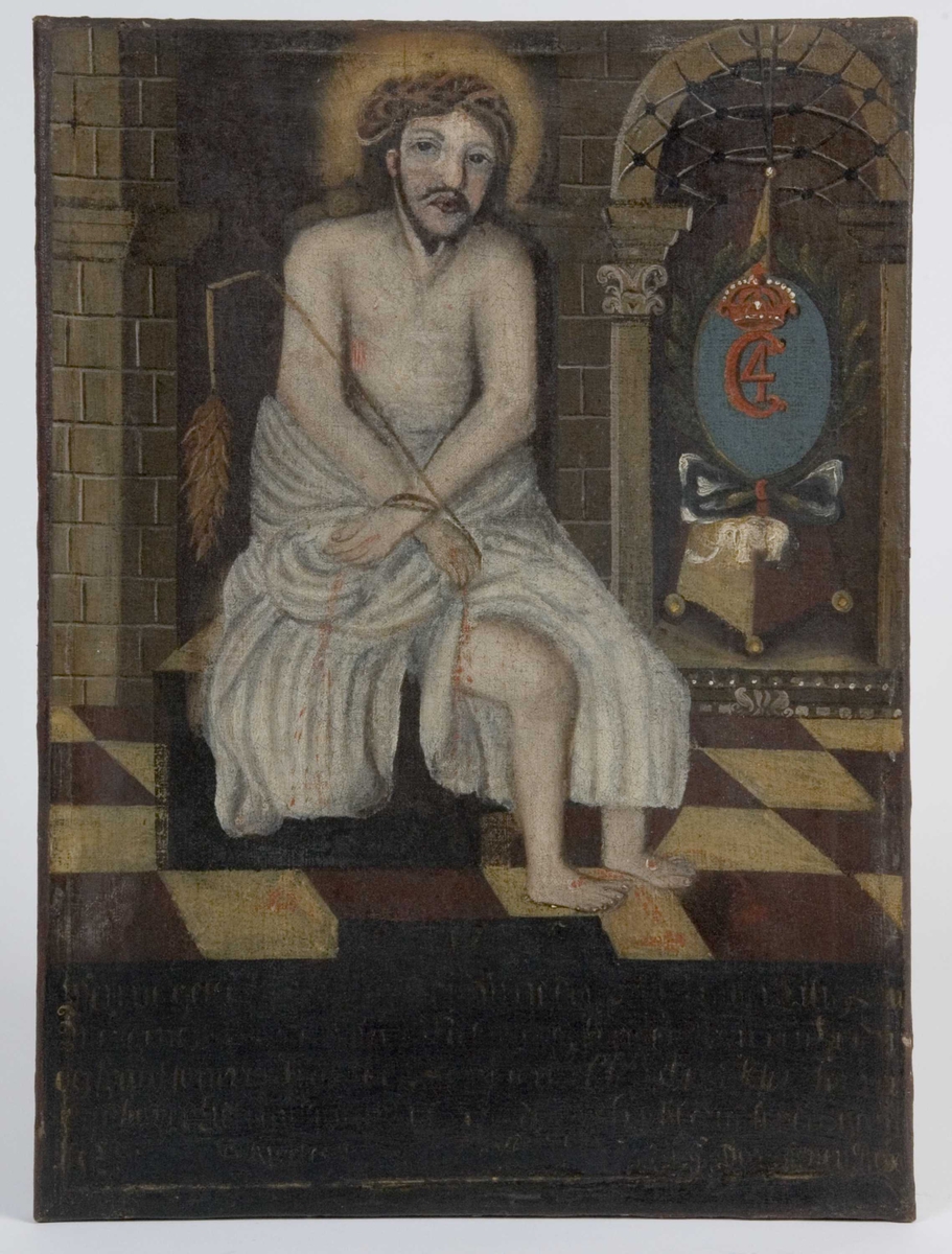 Sittende Kristusfigur med tornekrone og kornaks i hånden. Kronet våpenskjold i bakgrunnen med Christian IVs monogram.