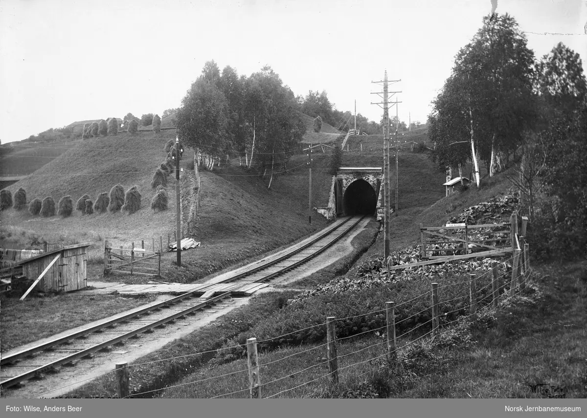 Hovedbanen sør for Løken tunnel