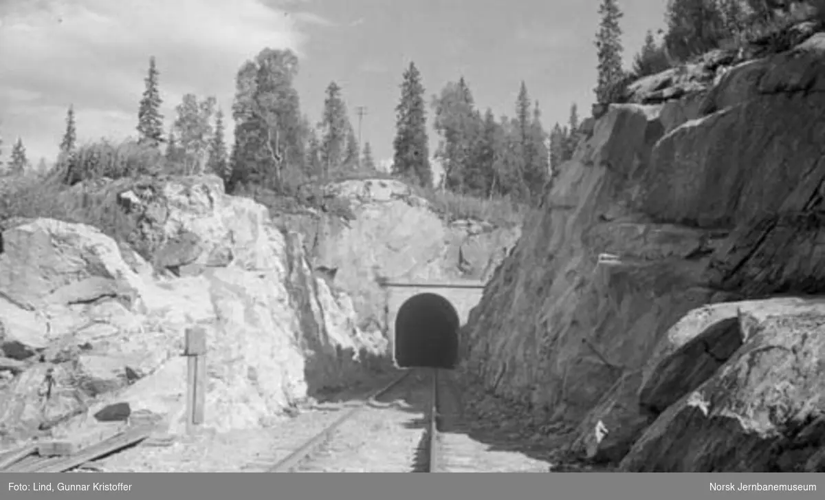Nordlandsbaneanlegget : utvidelse av skjæring søndre innslag Almli tunnel