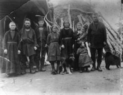 Anna og John Pedersen Dærgafjell med familie, ca. 1910.