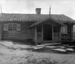 Serie bilder av Gulsvikstua på gården Gulsvik, Flå, Hallingd