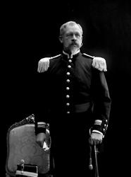 Portrett, Fredrik Meltzer Brun (født 1848), i uniform som ob