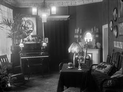 Stueinteriør, murmester Paul Kristensens værelse.