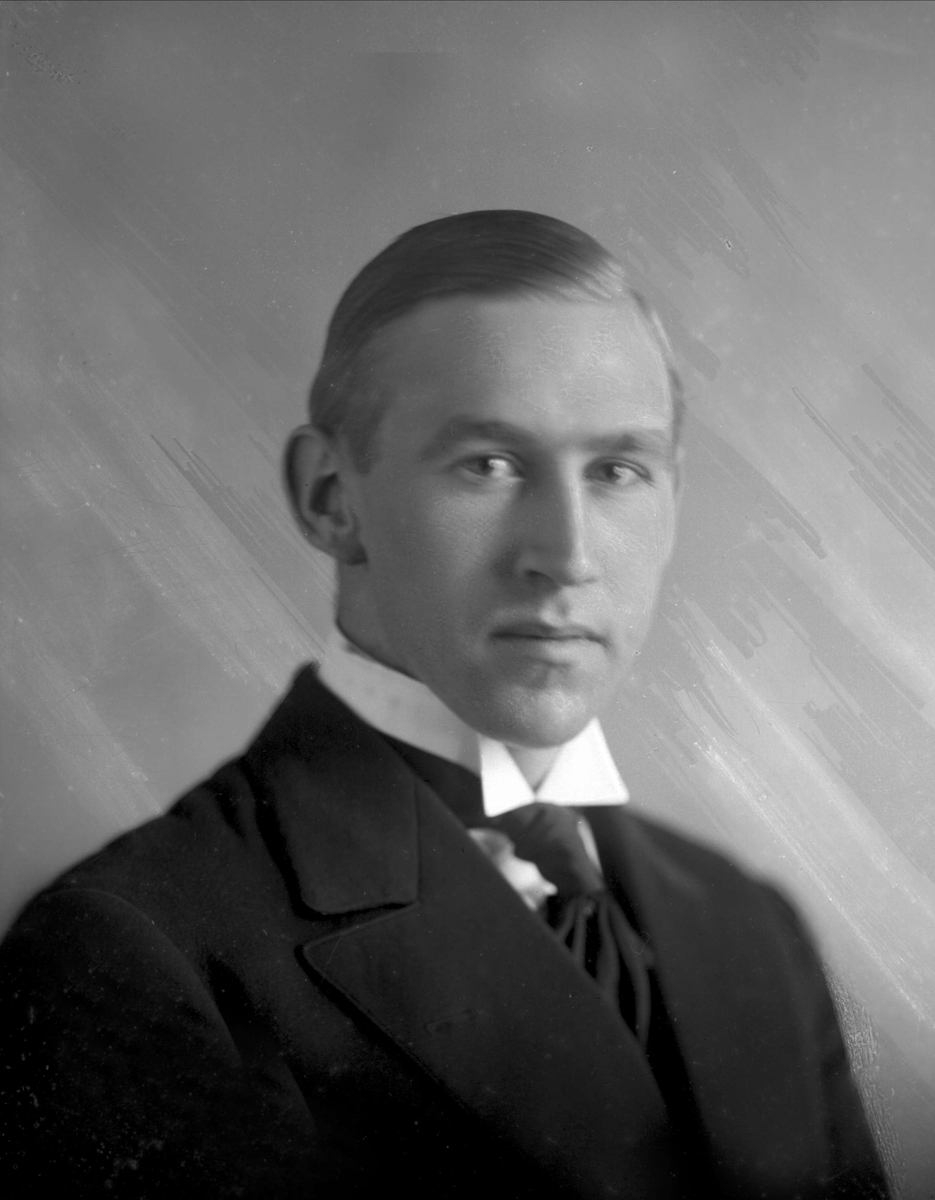 Portrett, Oscar Wergeland. Norsk Folkemuseum / DigitaltMuseum