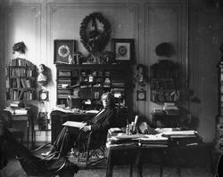 Interiør fra musiker, sanger og kordirigent Johan Didrik Beh