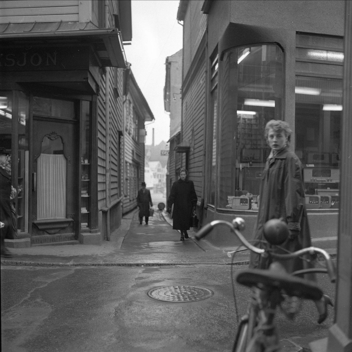 Stavanger, Rogaland, 01.04.1957. Gatebilde.