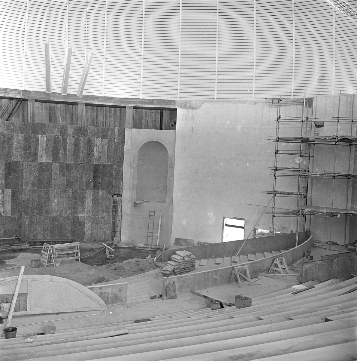 Majorstuen, Oslo, 10.06.1964. Nye Colosseum kino, interiør.