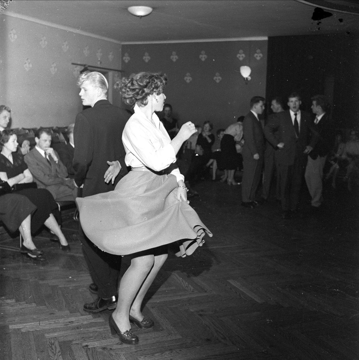 Oslo, 29.10.1956. Bygdelag, fest. Dans.